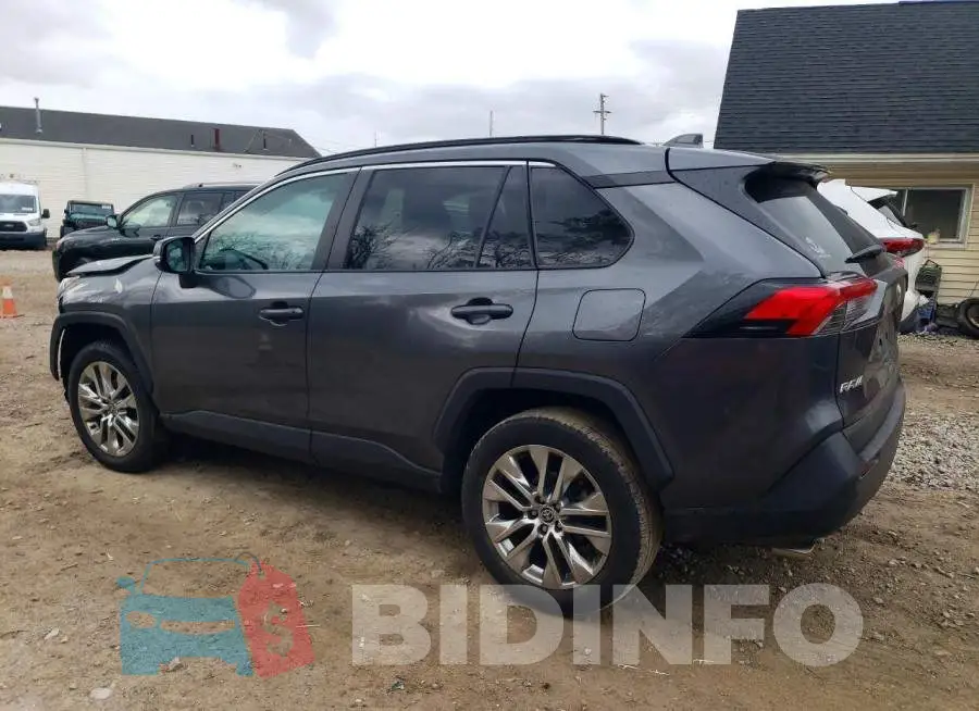 2T3A1RFV7MC179942 Photo# 2