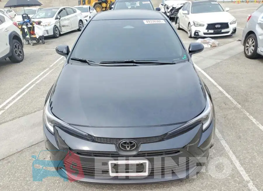 JTDBCMFE2T3117883 Photo# 5