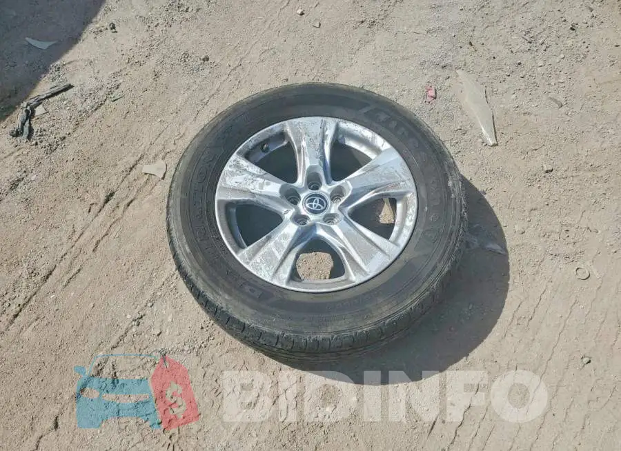 JTMW1RFV4LD042943 Photo# 13