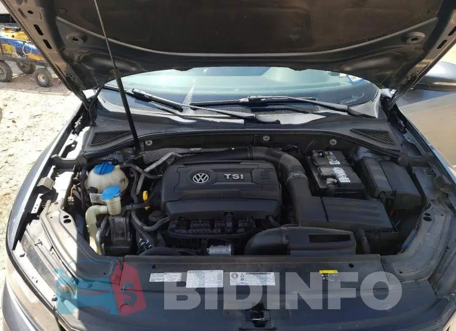 1VWDT7A32HC023667 Photo# 11
