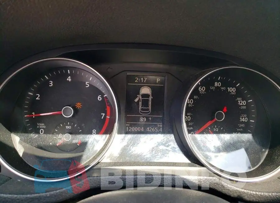 1VWDT7A32HC023667 Photo# 9