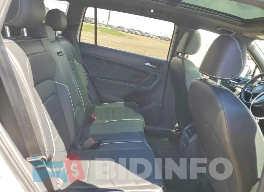 3VV4B7AX6NM007783 Photo# 11