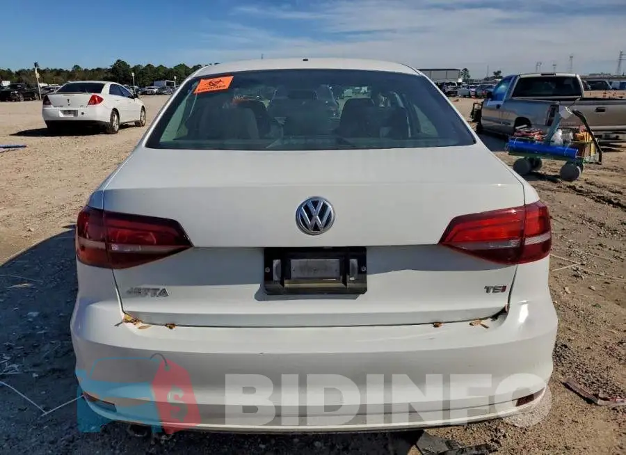 3VW2B7AJ7JM248311 Photo# 6