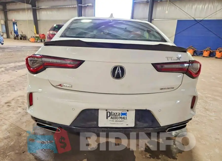 19UUB6F53PA001327 Photo# 6