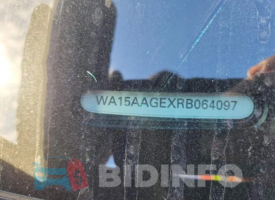 WA15AAGEXRB064097 Photo# 12