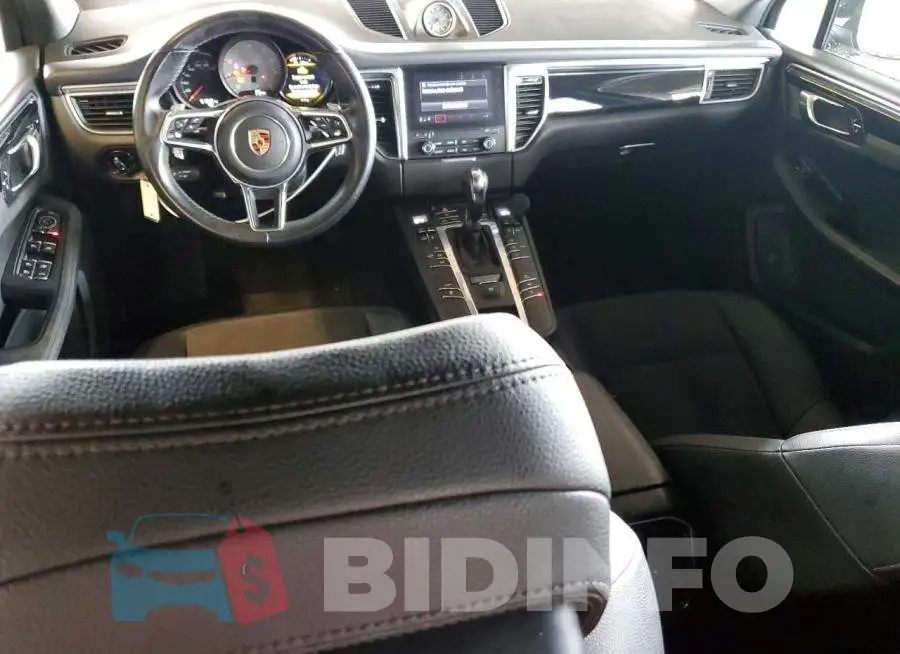 WP1AB2A59JLB35111 Photo# 8