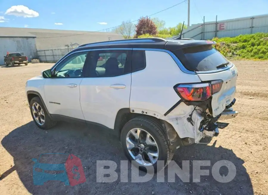 3C4NJDCB0JT372529 Photo# 2