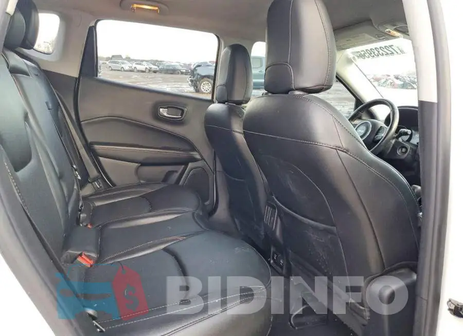 3C4NJDCB6LT233623 Photo# 11