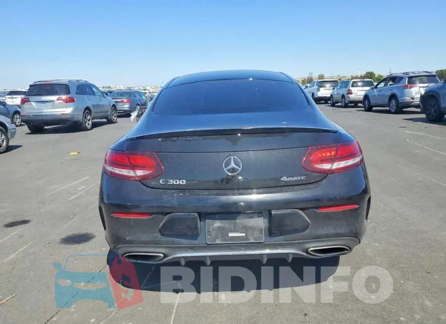 WDDWJ8EB5KF875354 Photo# 6
