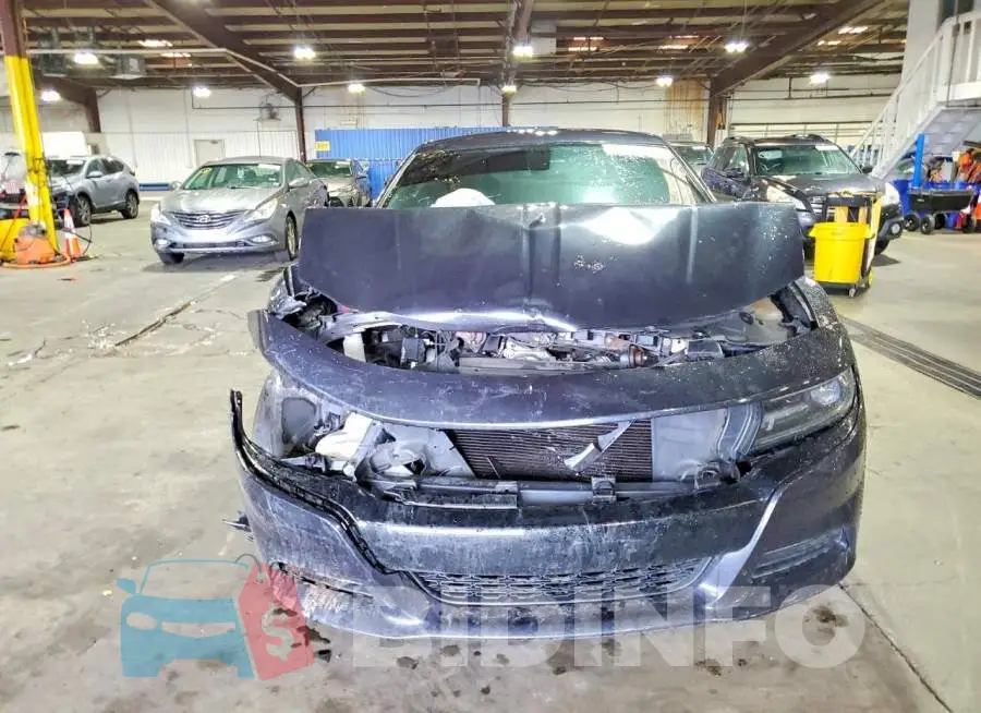 2C3CDXCT8HH660802 Photo# 5