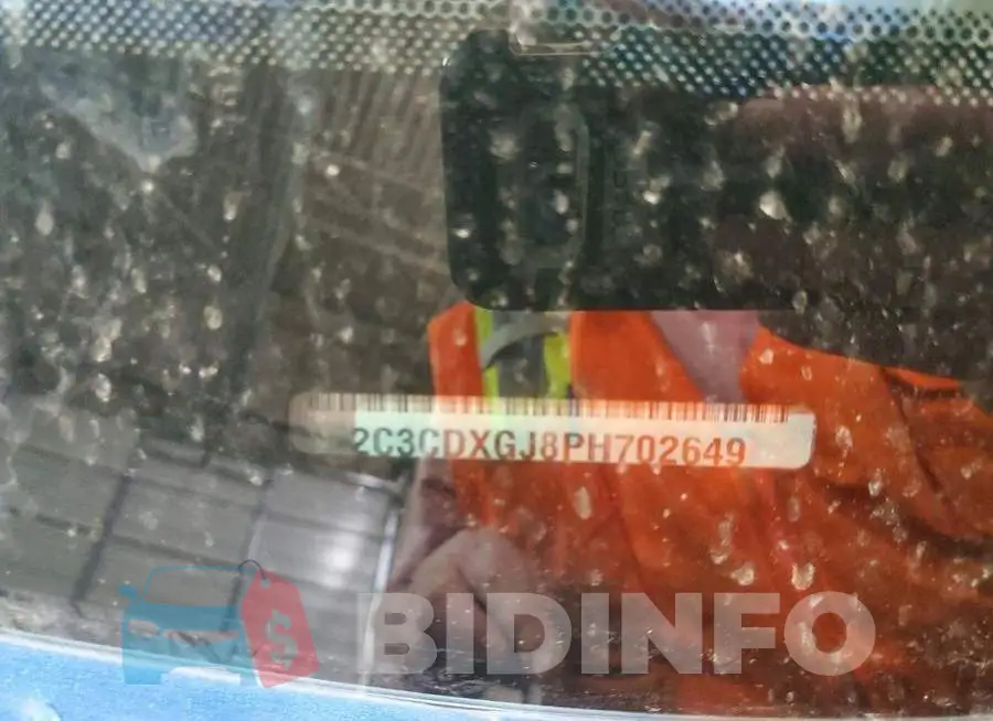2C3CDXGJ8PH702649 Photo# 12
