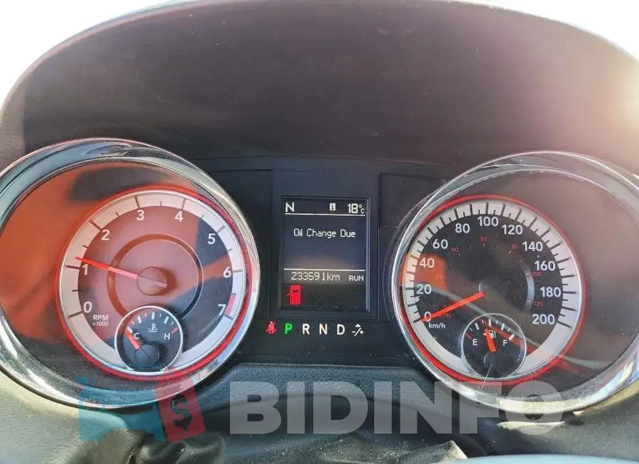 2C4RDGEG8KR515816 Photo# 9