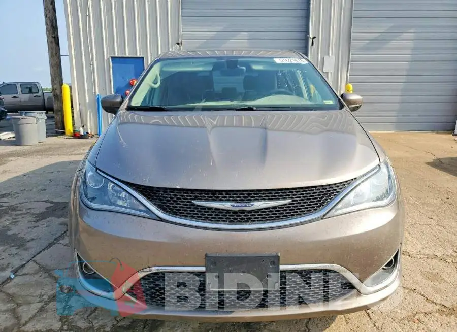 2C4RC1BG9HR816740 Photo# 5
