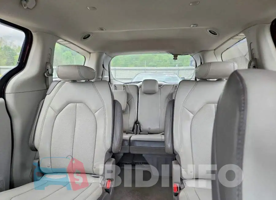 2C4RC1DG6LR262675 Photo# 10