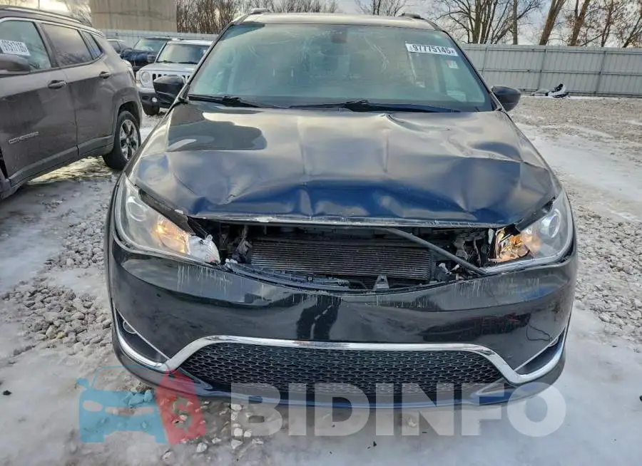 2C4RC1EG5JR228495 Photo# 5