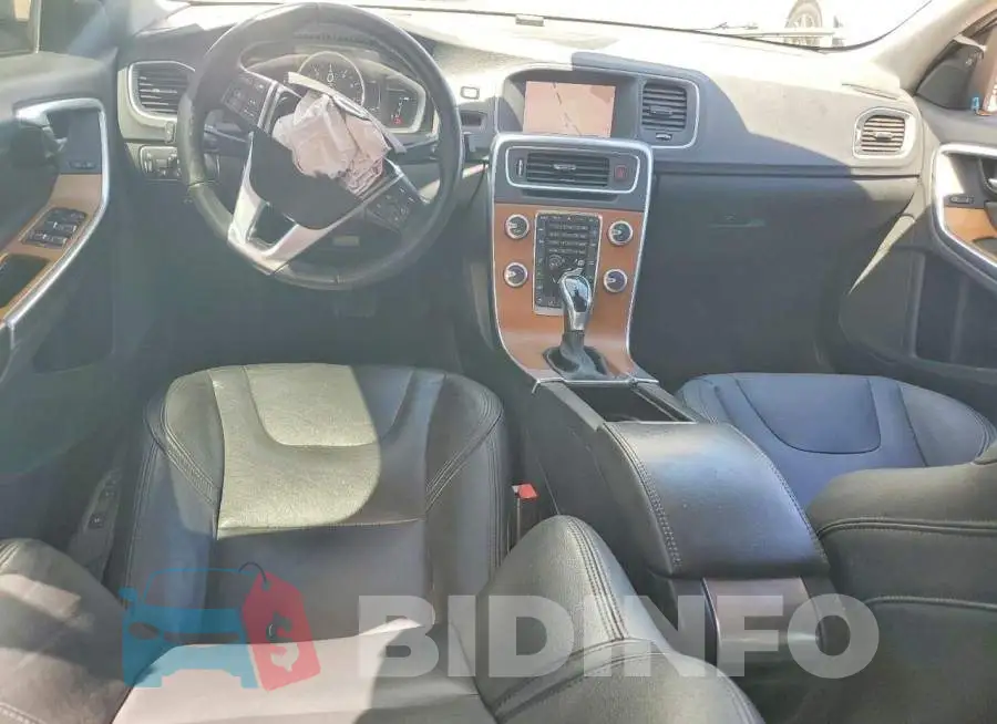 LYV402HM5HB149975 Photo# 8