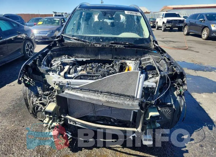 YV4H60PB8S1352164 Photo# 5