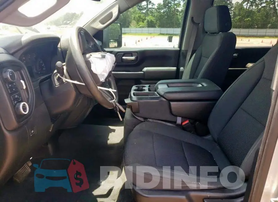 1GC1YME75NF157943 Photo# 7