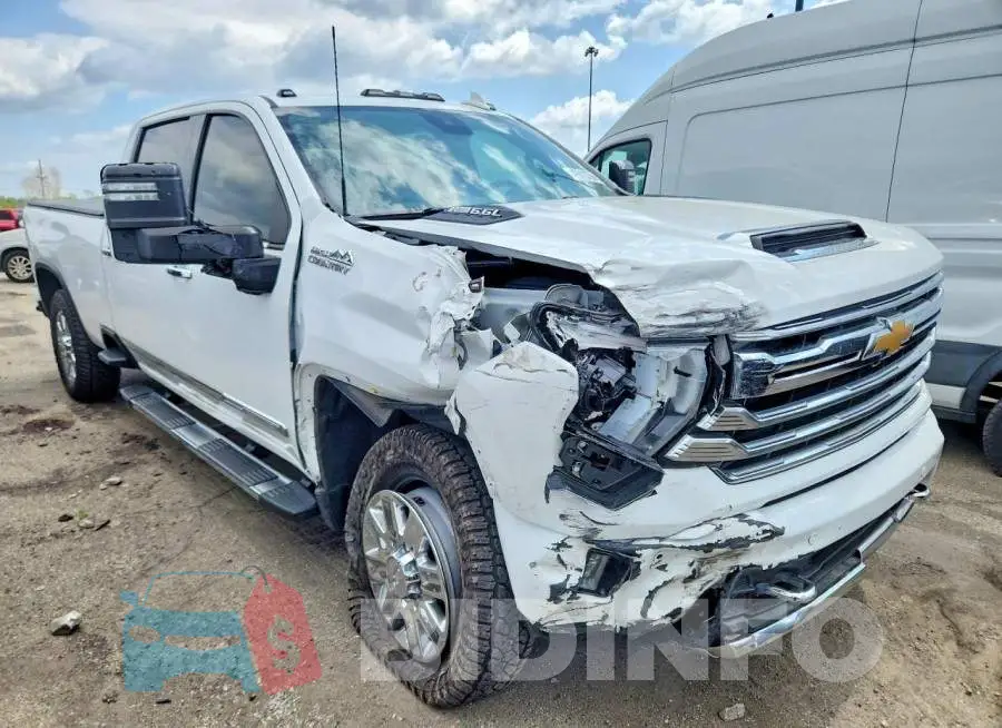 1GC4YRE79RF215861 Photo# 4