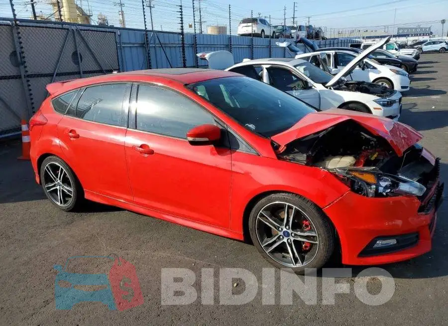 1FADP3L98HL333717 Photo# 4