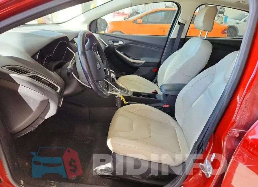 1FADP3N20JL314018 Photo# 7