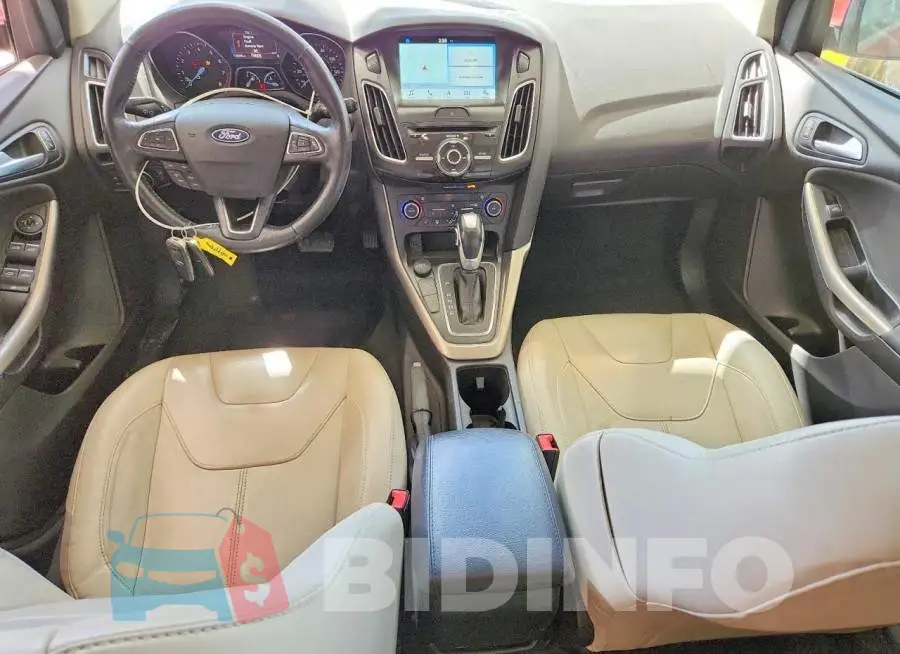 1FADP3N20JL314018 Photo# 8