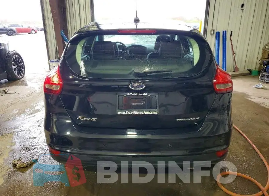 1FADP3N22JL285721 Photo# 6