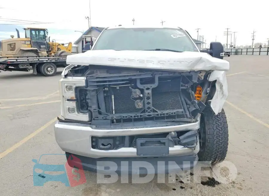 1FT7W2B67JEB72718 Photo# 5