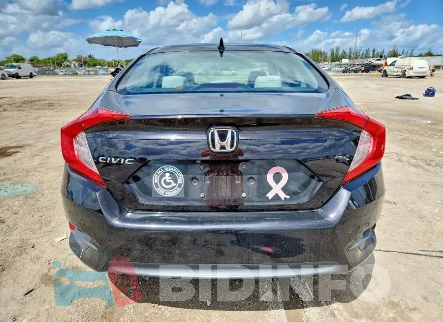 19XFC2F71HE018785 Photo# 6
