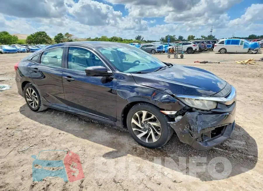 19XFC2F71HE018785 Photo# 4
