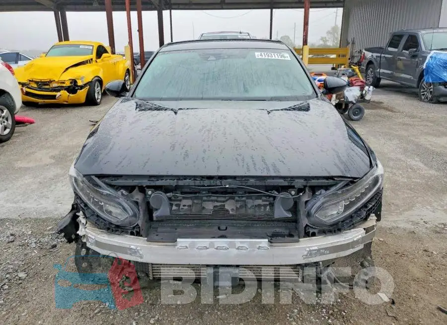1HGCV1F33KA170678 Photo# 5