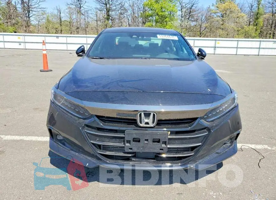 1HGCV2F35NA004852 Photo# 5