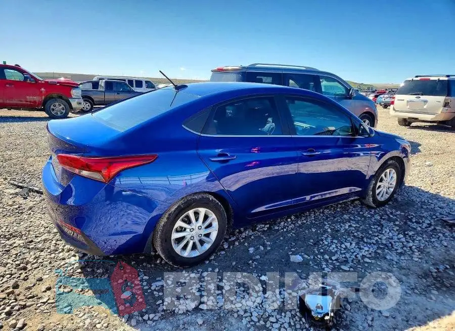 3KPC24A67NE157945 Photo# 3