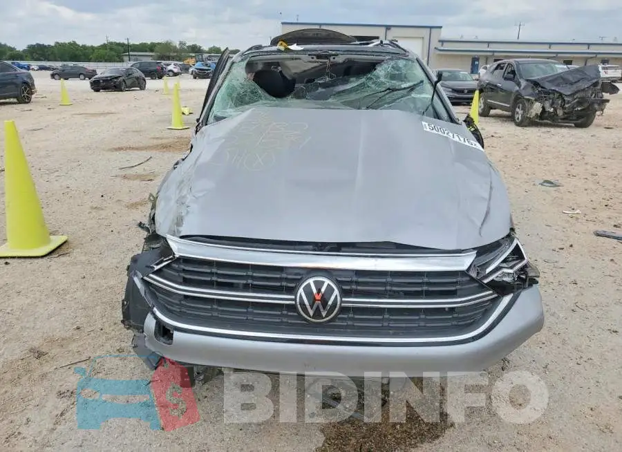 3VW7M7BU5PM024584 Photo# 5