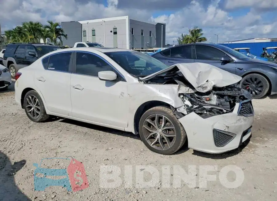 19UDE2F71LA004528 Photo# 4