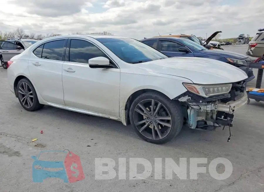 19UUB2F42LA002253 Photo# 4