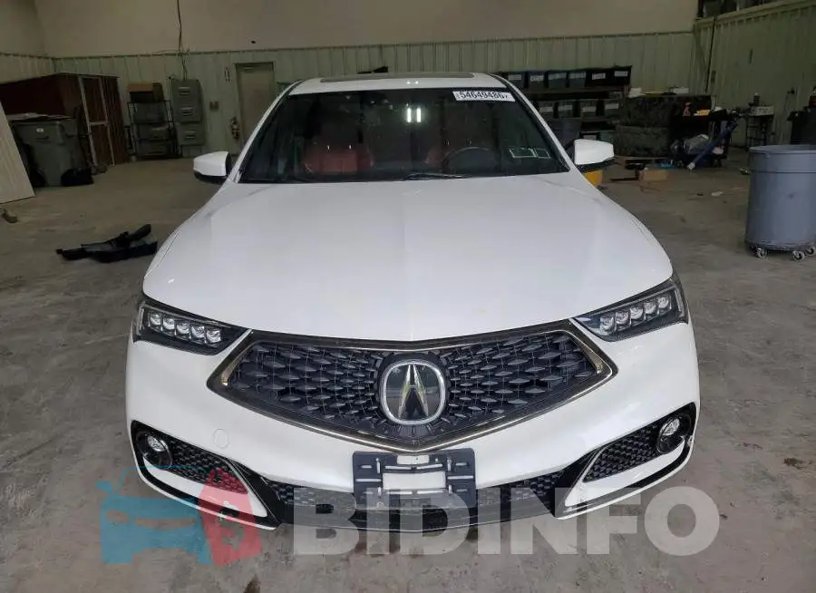 19UUB2F62KA001197 Photo# 5
