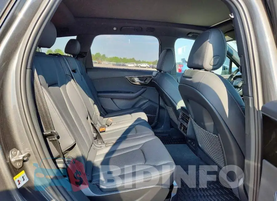 WA1LVBF72SD030637 Photo# 11