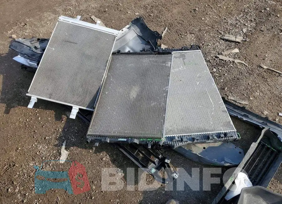 JN8BT3BBXPW474775 Photo# 13