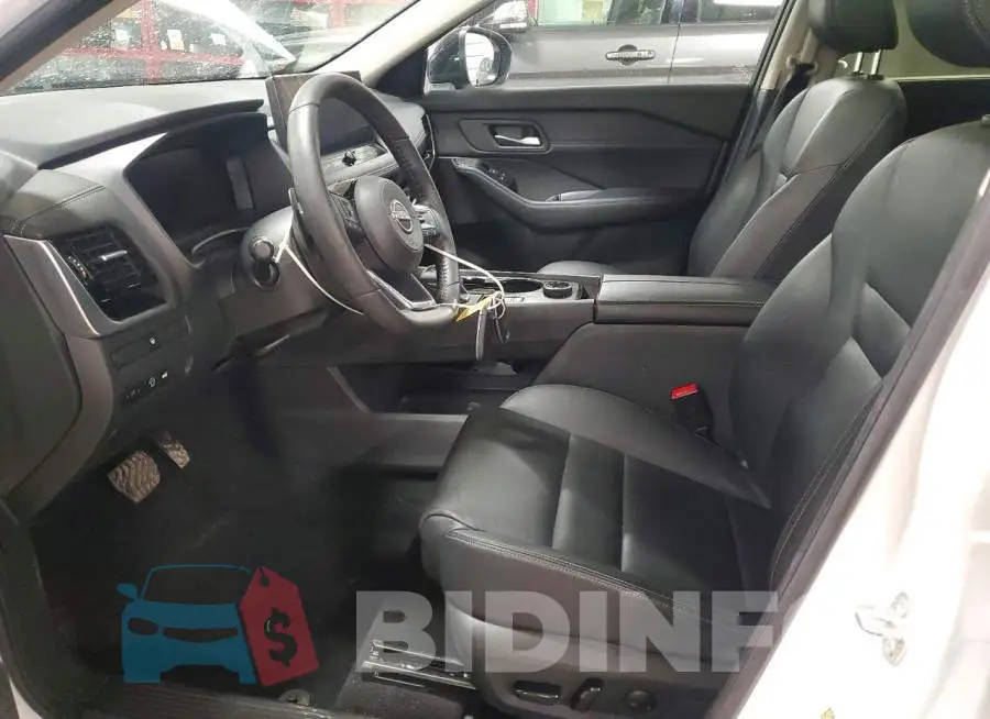 JN8BT3CB6RW432430 Photo# 7