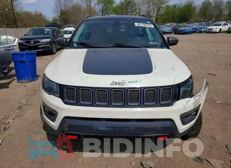 3C4NJDDB6LT214374 Photo# 5