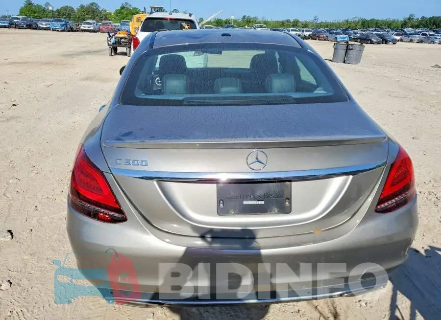 55SWF8DB2LU323778 Photo# 6