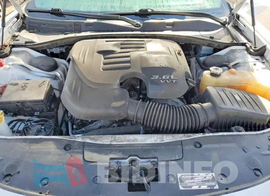 2C3CDXBG2PH528749 Photo# 11