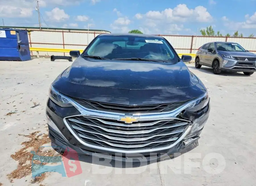 1G1ZD5ST6LF092015 Photo# 5