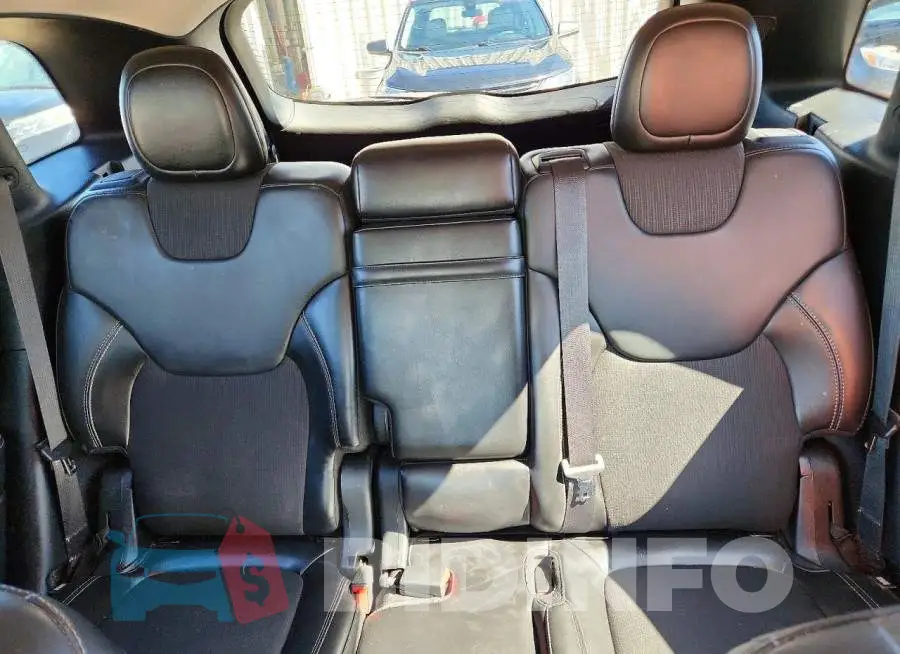 1C4PJLLB9JD563827 Photo# 10