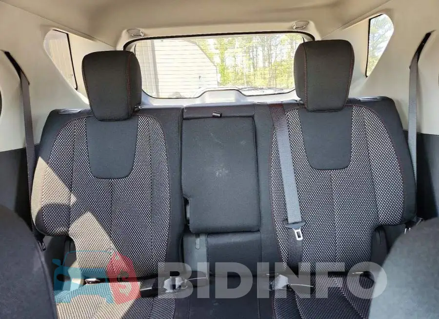2GNFLFEK6H6172283 Photo# 10