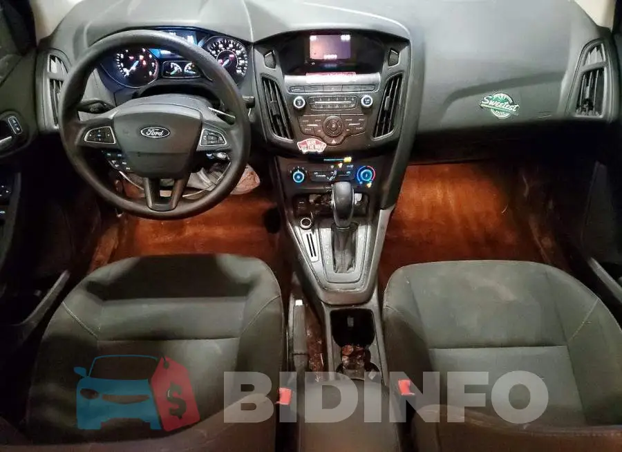 1FADP3F28JL327341 Photo# 8