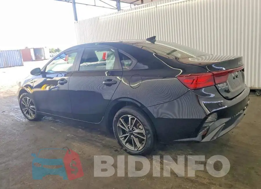 3KPF24AD2PE626681 Photo# 2