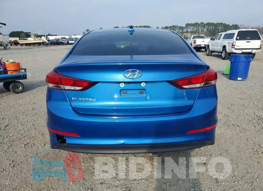 5NPD84LF0JH256581 Photo# 6