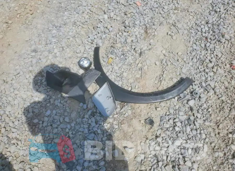 JF2GTHNC3PH270912 Photo# 13